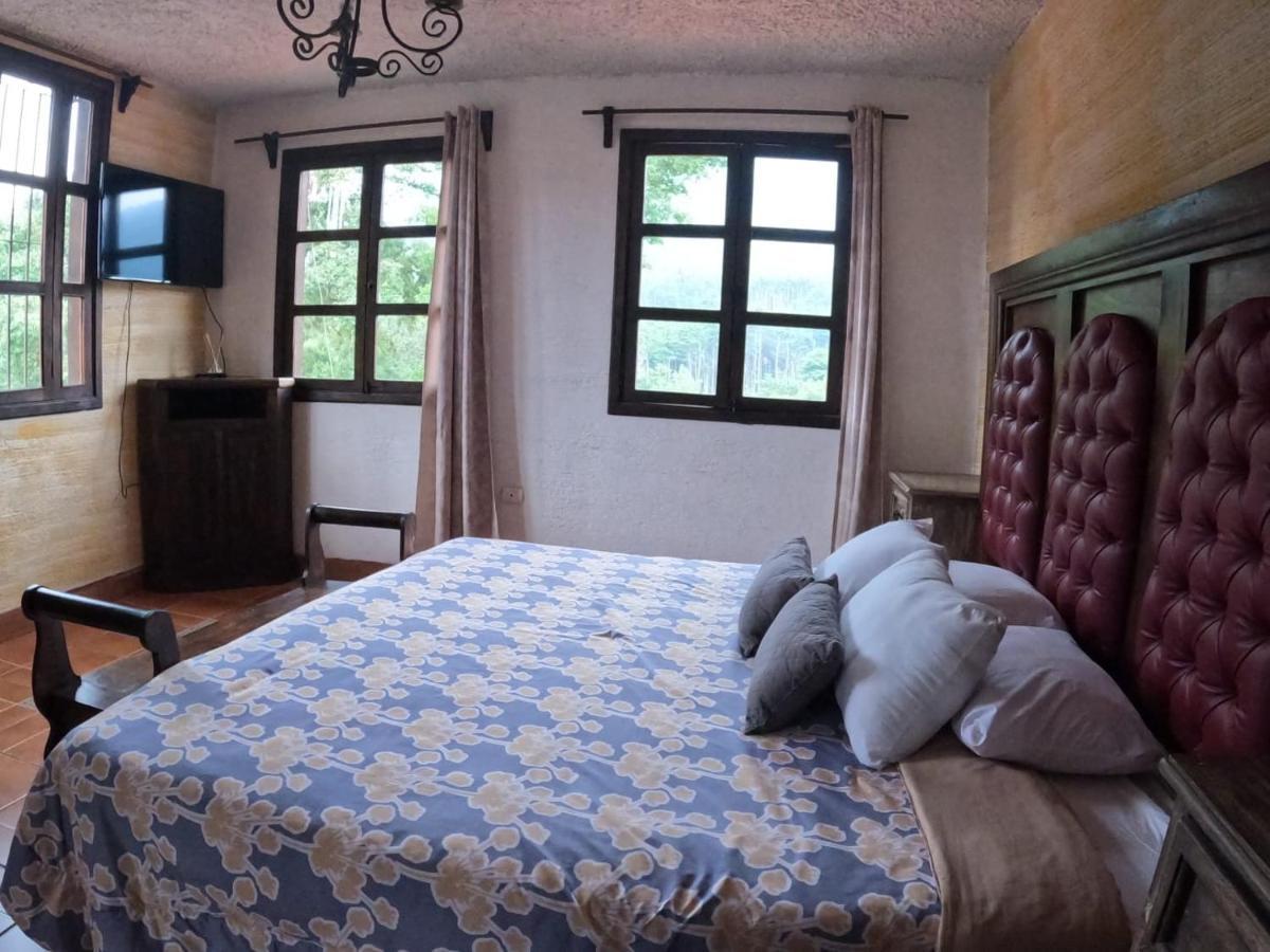 Hotel El Mirador Anexo 1 Santa Lucía Milpas Altas Eksteriør billede
