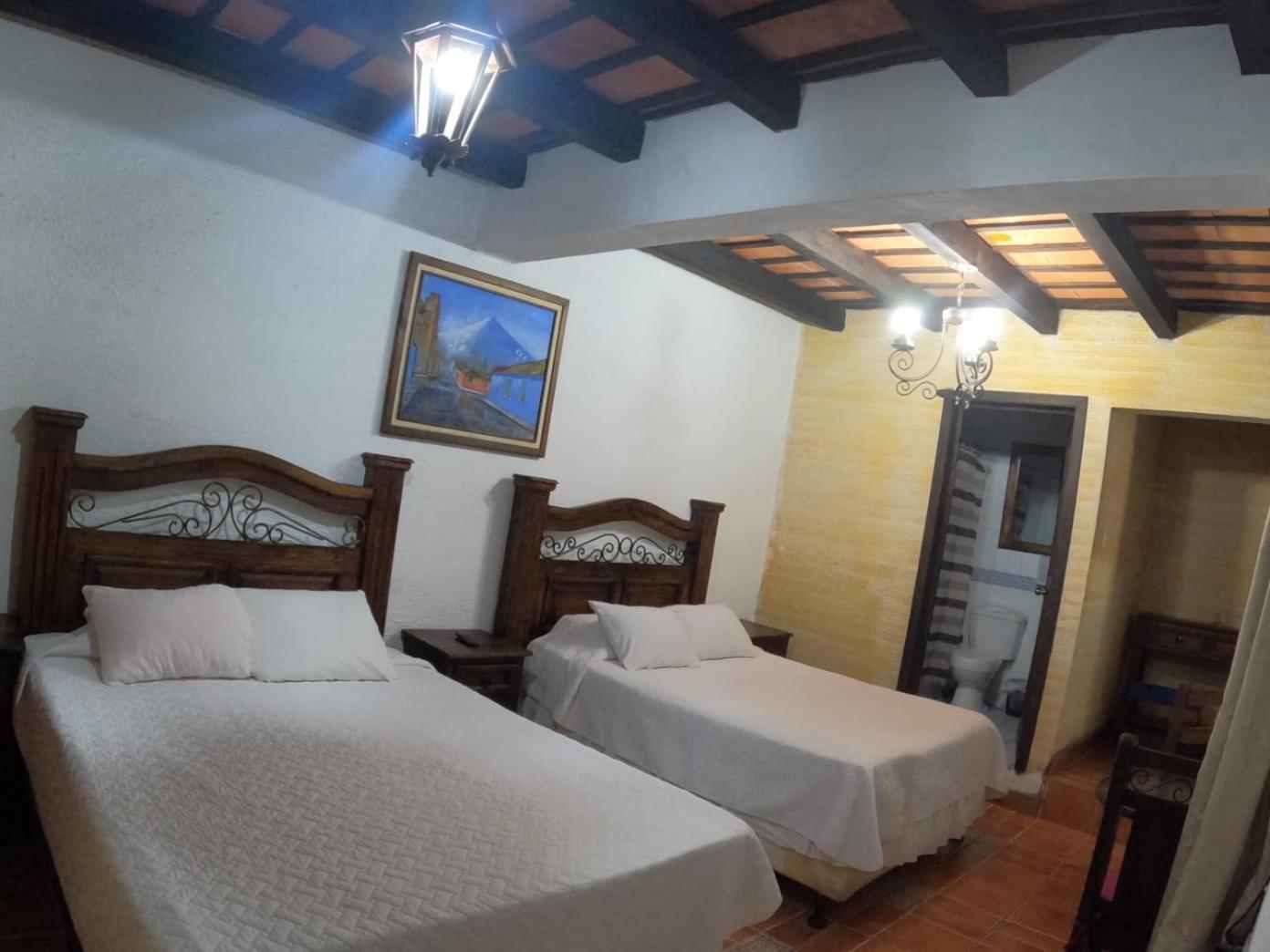 Hotel El Mirador Anexo 1 Santa Lucía Milpas Altas Værelse billede