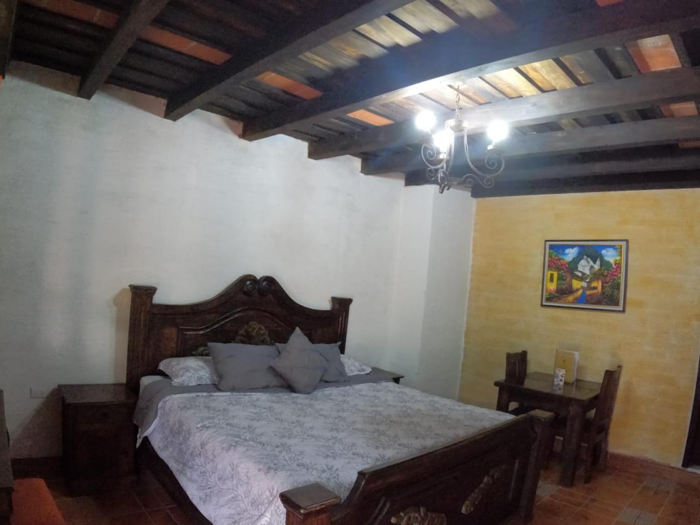 Hotel El Mirador Anexo 1 Santa Lucía Milpas Altas Værelse billede