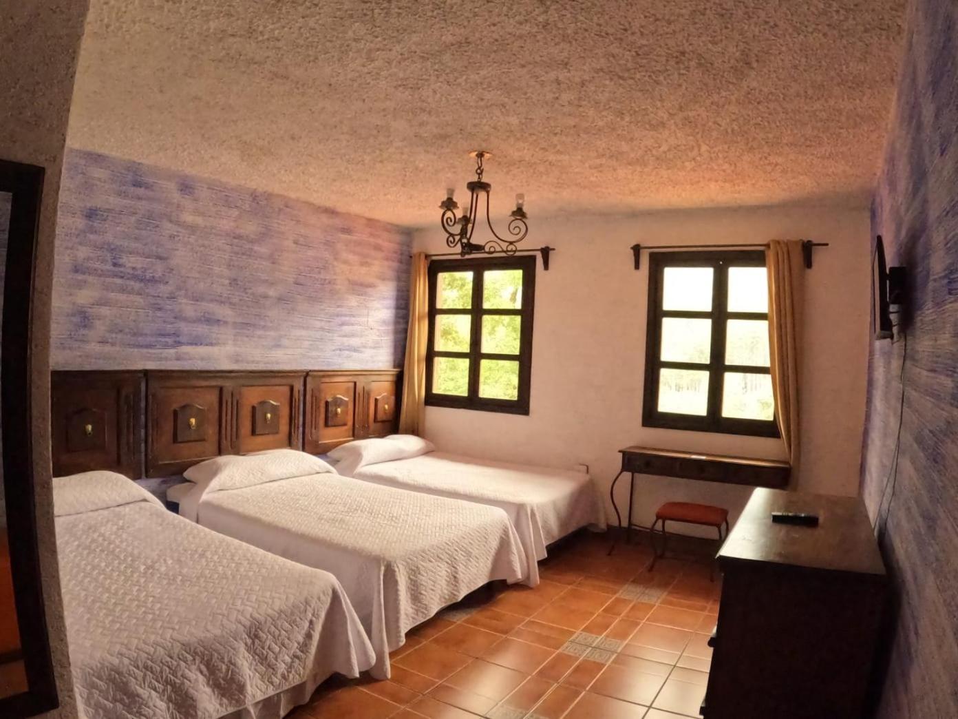 Hotel El Mirador Anexo 1 Santa Lucía Milpas Altas Værelse billede